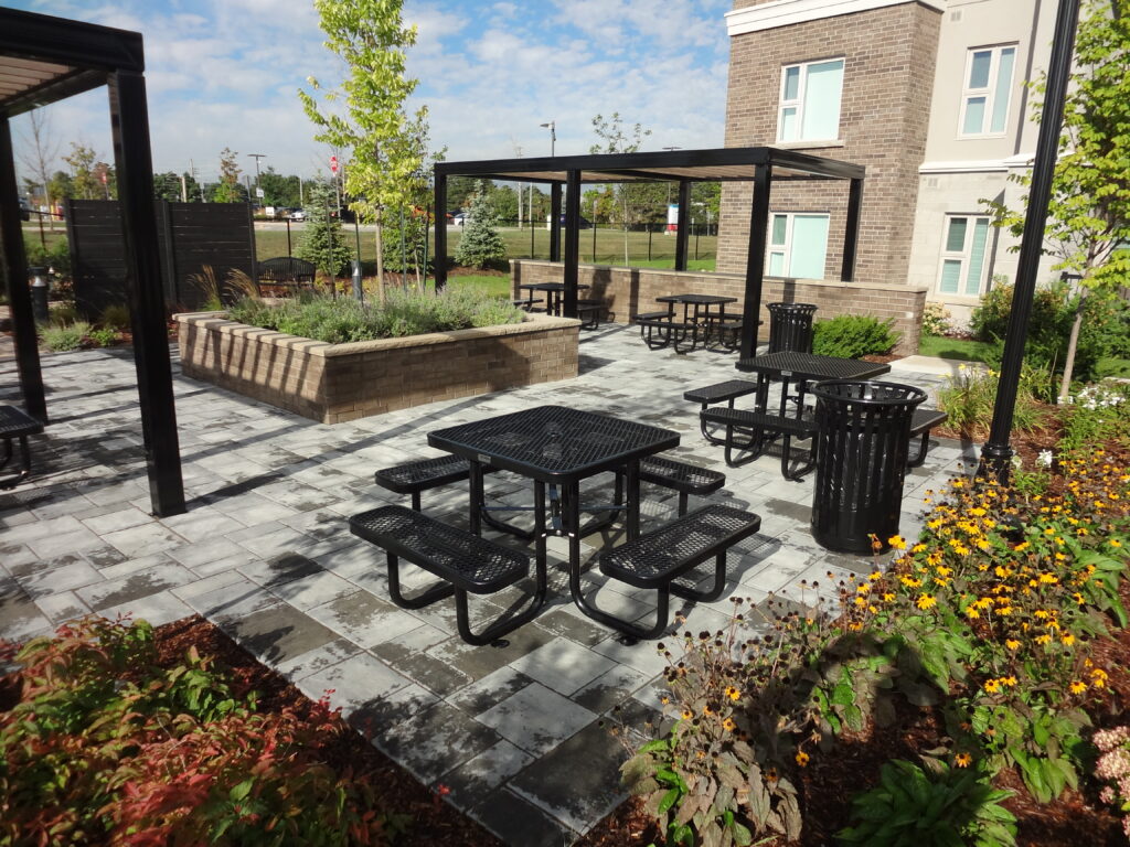 6TEN Condos - 610 Farmstead Drive - Zen Garden Image